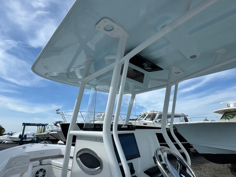 Slide: The Image of Pair Customer 24 Deep Vee Offshore, Pair Customs 24 Deep Vee, REV Yacht Sales, Contender, Regulator, SeaVee, Yellowfin, SeaHunt, SeaPro, Southport, Center Console, Mercury - 15