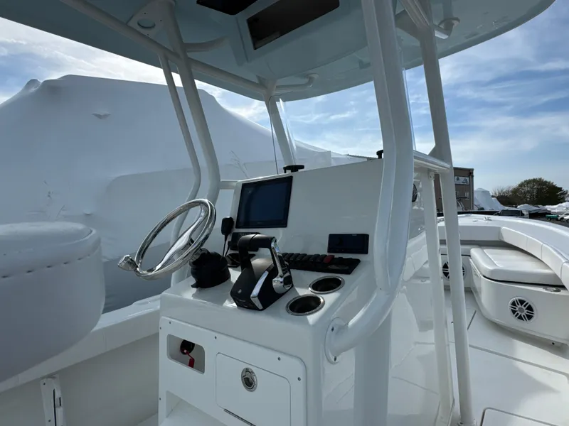 Slide: The Image of Pair Customer 24 Deep Vee Offshore, Pair Customs 24 Deep Vee, REV Yacht Sales, Contender, Regulator, SeaVee, Yellowfin, SeaHunt, SeaPro, Southport, Center Console, Mercury - 17