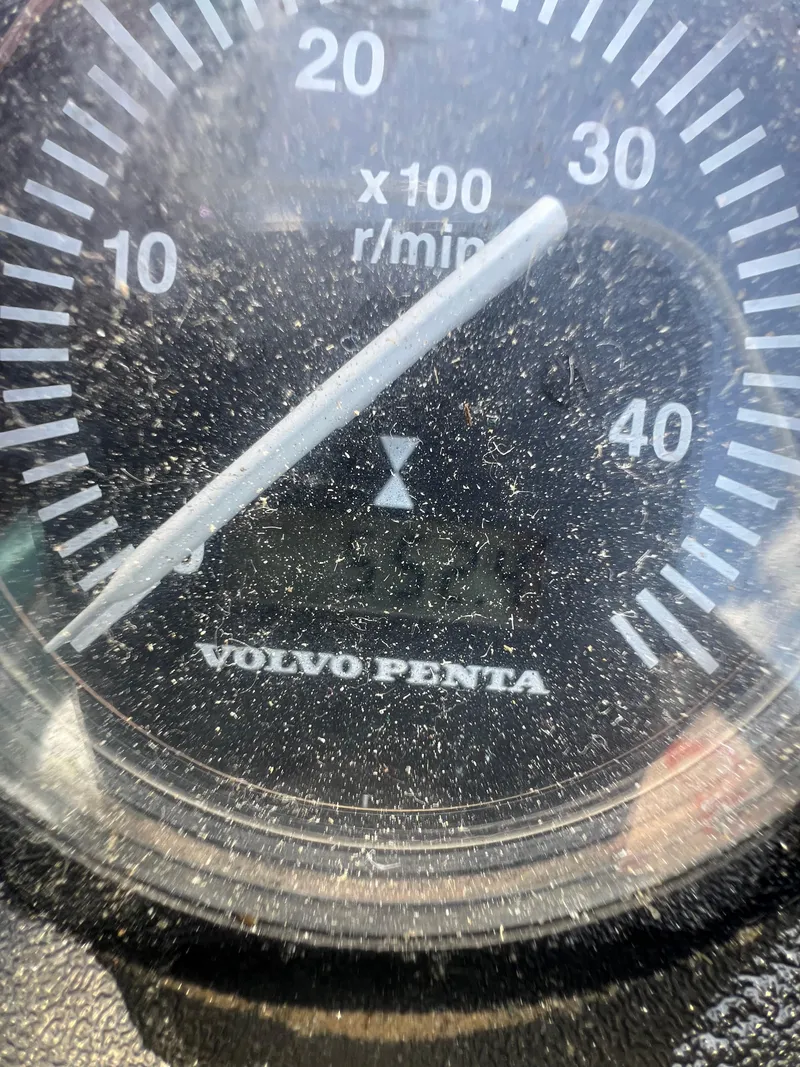 Slide: The Image of Volvo Penta tachometer displaying RPM, Prout 45, 1996 model. - 22