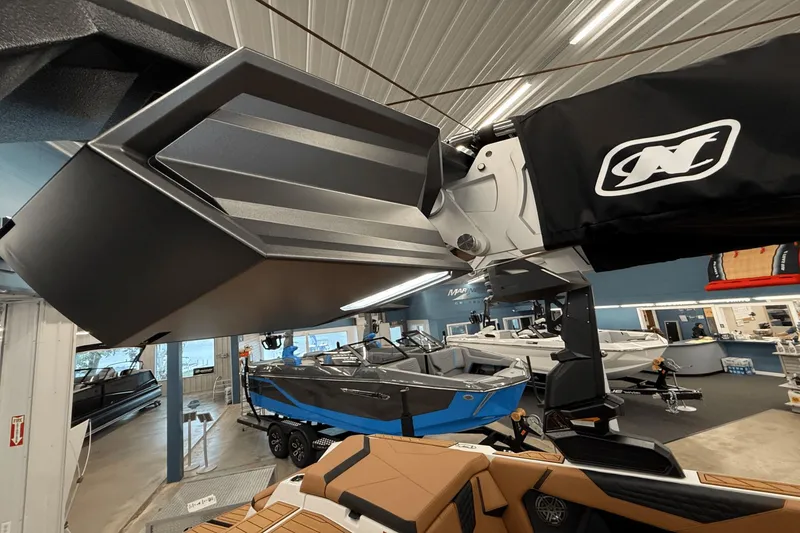 Slide: The Image of Nautique Super Air Nautique S21 2026 - 113