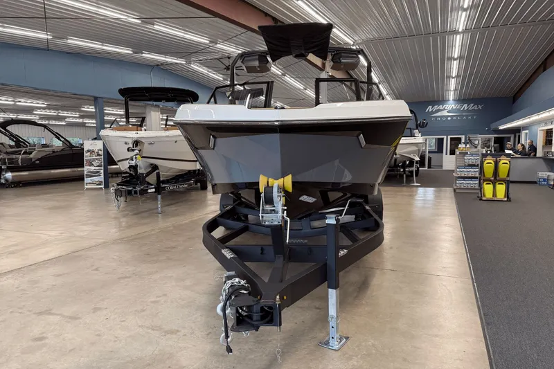 Slide: The Image of Nautique Super Air Nautique S21 2026 - 2