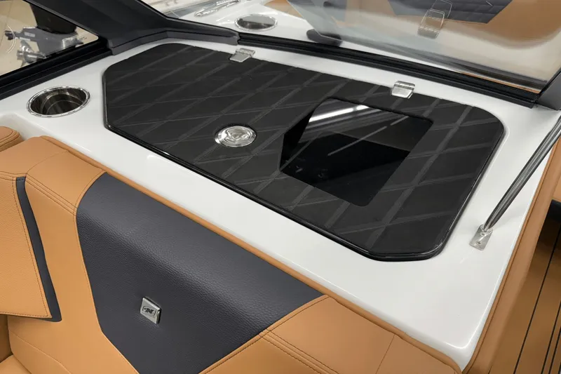 Slide: The Image of Nautique Super Air Nautique S21 2026 - 57