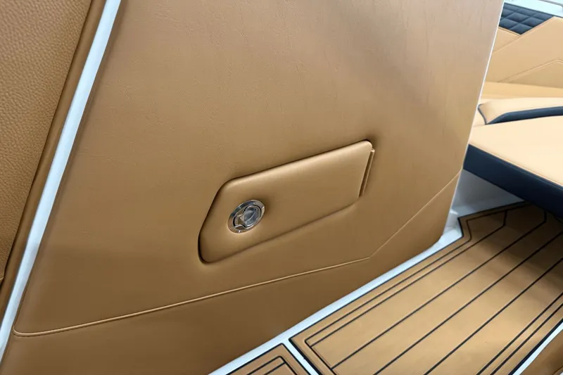 Slide: The Image of Nautique Super Air Nautique S21 2026 - 60