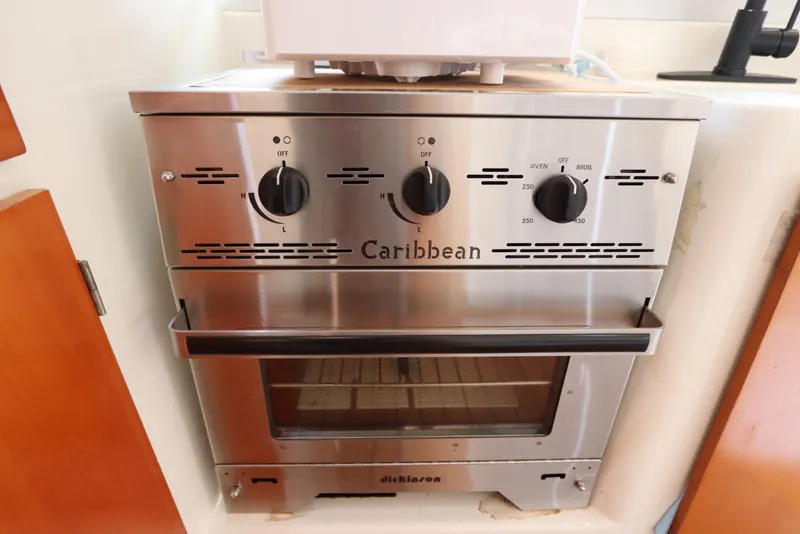 Slide: The Image of Lagoon 380 2001 - 54