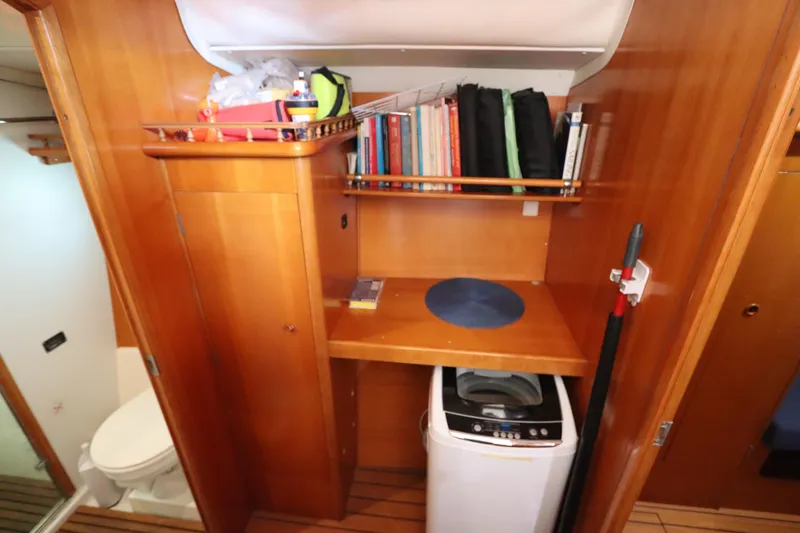 Slide: The Image of Lagoon 380 2001 - 57