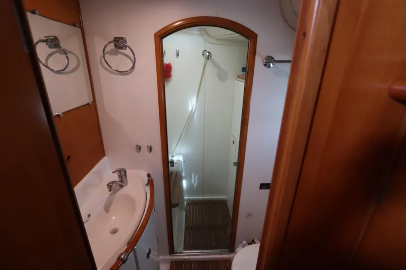 Slide: The Image of Lagoon 380 2001 - 61