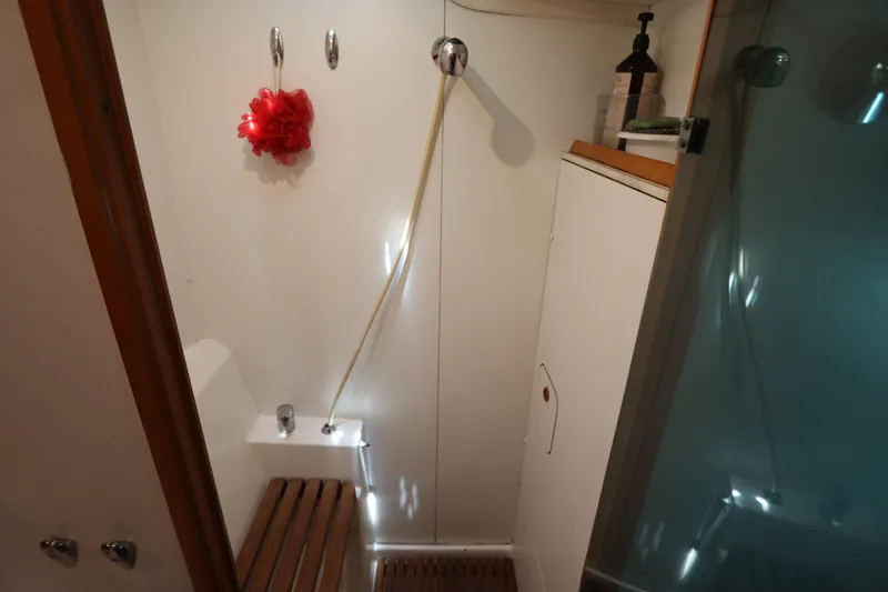 Slide: The Image of Lagoon 380 2001 - 63