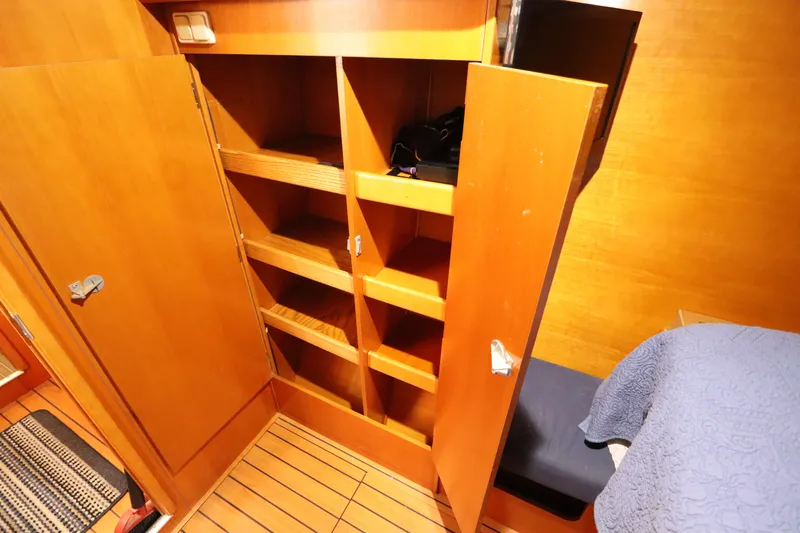 Slide: The Image of Lagoon 380 2001 - 67