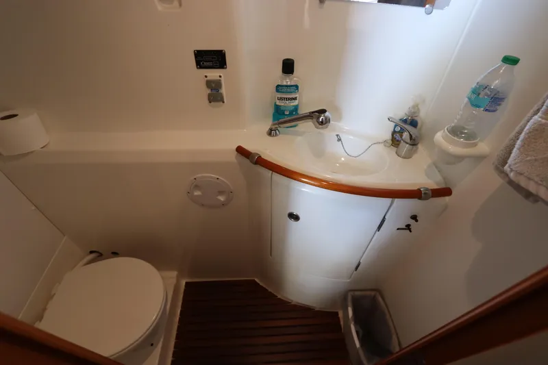 Slide: The Image of Lagoon 380 2001 - 73