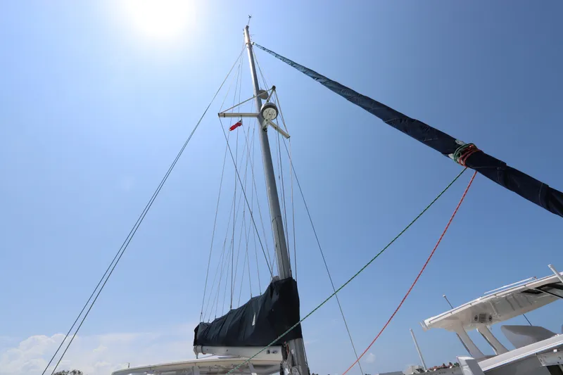 Slide: The Image of Lagoon 380 2001 - 82