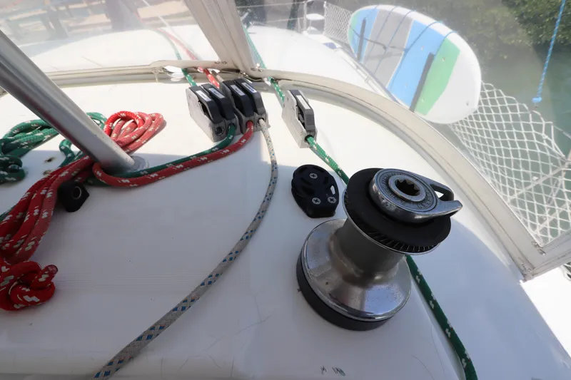 Slide: The Image of Lagoon 380 2001 - 86