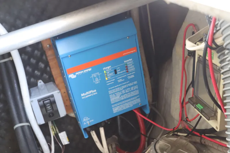 Slide: The Image of Lagoon 380 2001 - 88