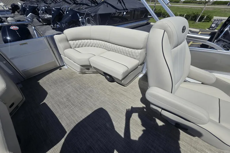 Slide: The Image of Barletta L21QC 2019 - 11