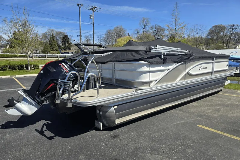 Slide: The Image of Barletta L21QC 2019 - 5