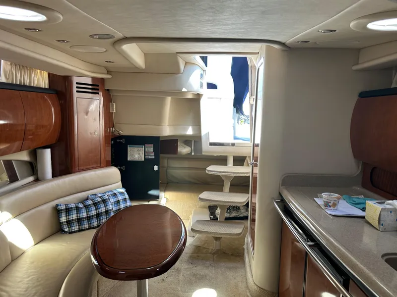 Slide: The Image of Sea Ray 360 Sundancer 2004 - 51