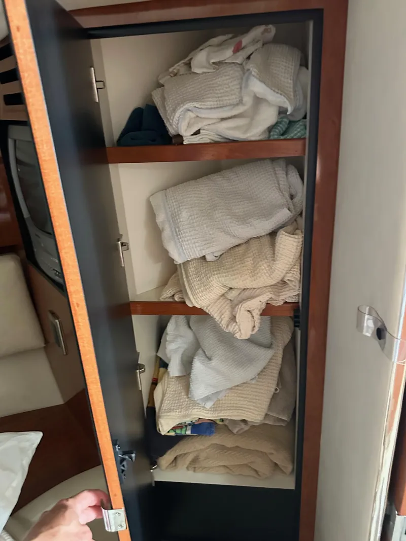 Slide: The Image of Sea Ray 360 Sundancer 2004 - 57