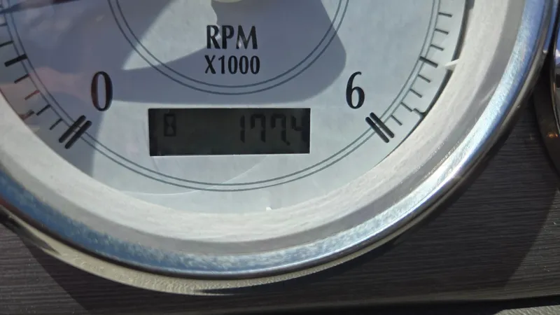 Slide: The Image of Regal 2200 Bowrider 2007 - 52