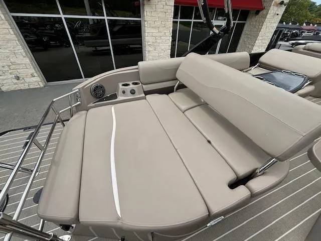 Slide: The Image of Sylvan S-3 CLZ 2024 - 19