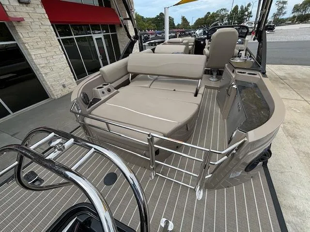 Slide: The Image of Sylvan S-3 CLZ 2024 - 20