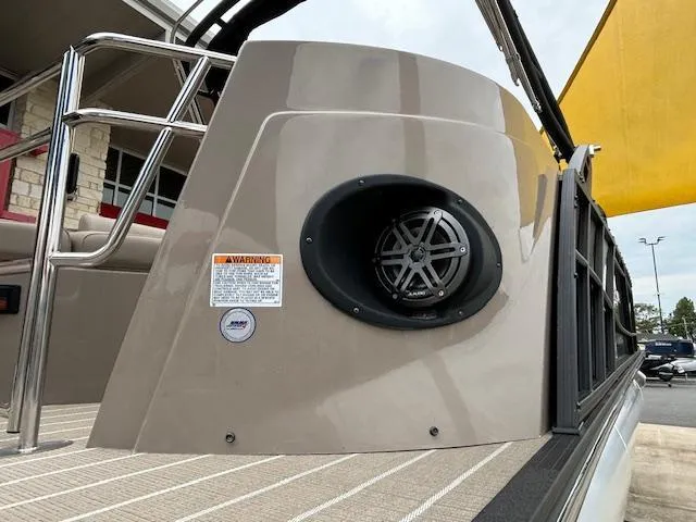 Slide: The Image of Sylvan S-3 CLZ 2024 - 23