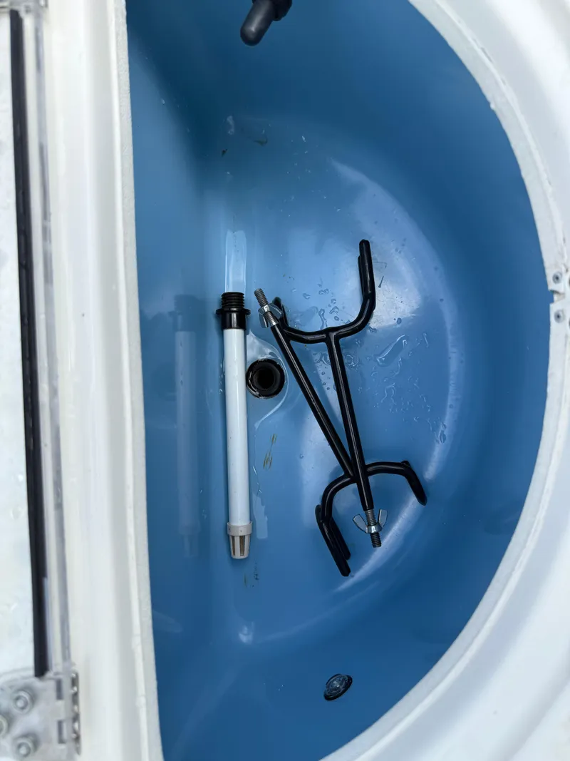 Slide: The Image of 2015 Carolina Skiff 19 Sea Skiff livewell with accessories inside. - 29