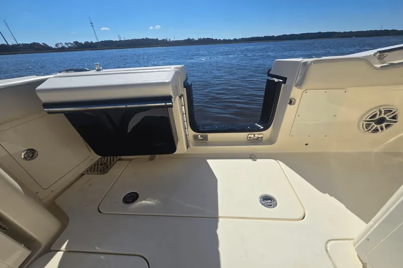 Slide: The Image of Scout 288 LXF 2026 - 15