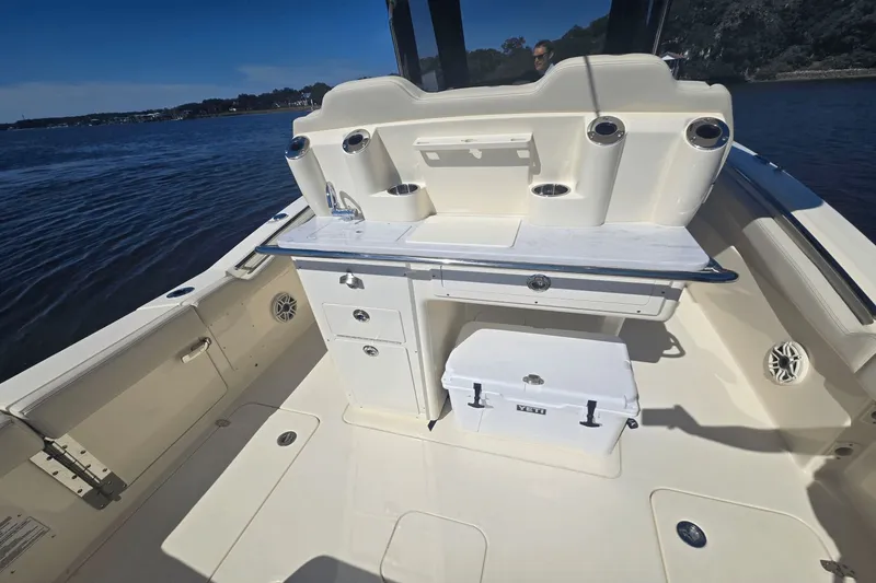 Slide: The Image of Scout 288 LXF 2026 - 16