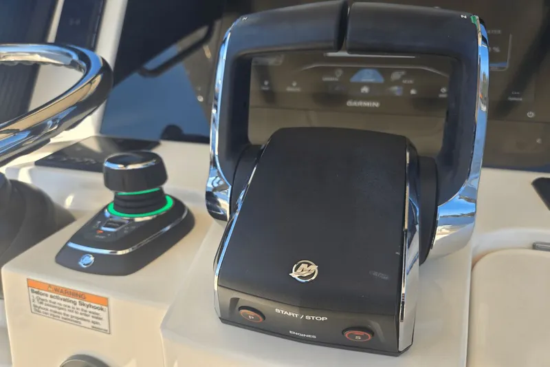 Slide: The Image of Scout 288 LXF 2026 - 23