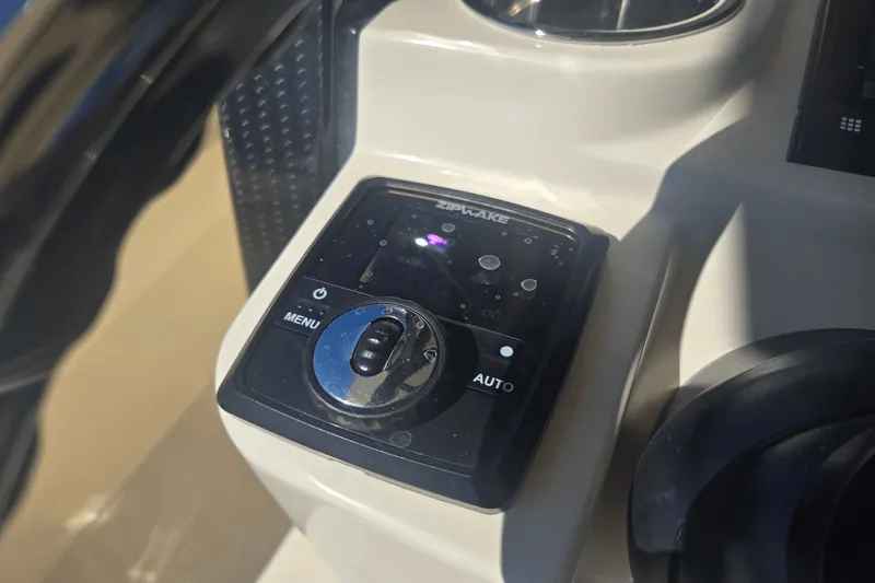 Slide: The Image of Scout 288 LXF 2026 - 24