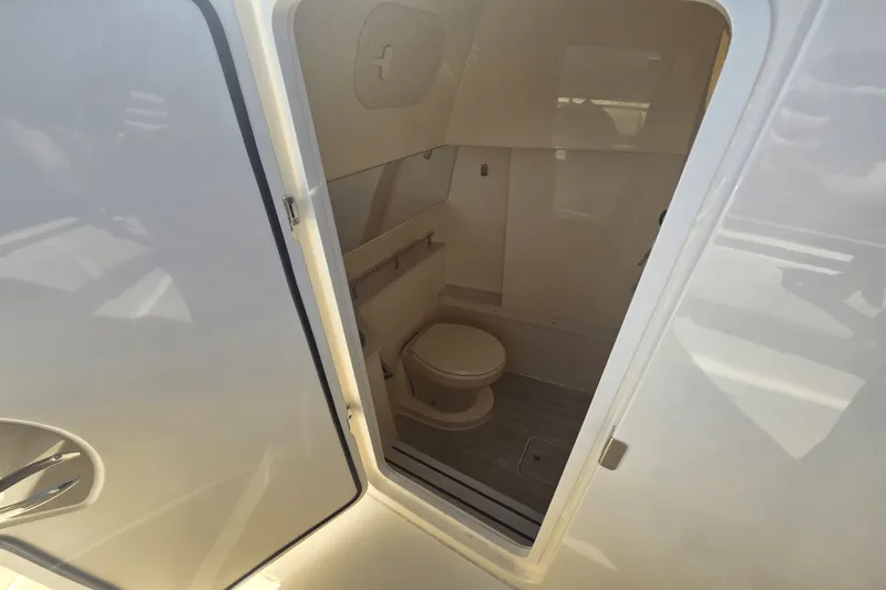 Slide: The Image of Scout 288 LXF 2026 - 28