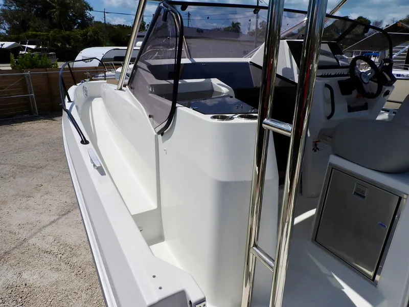 Slide: The Image of 2023 Beneteau Flyer 9 SUNdeck boat, sleek design, spacious deck, modern features. - 12