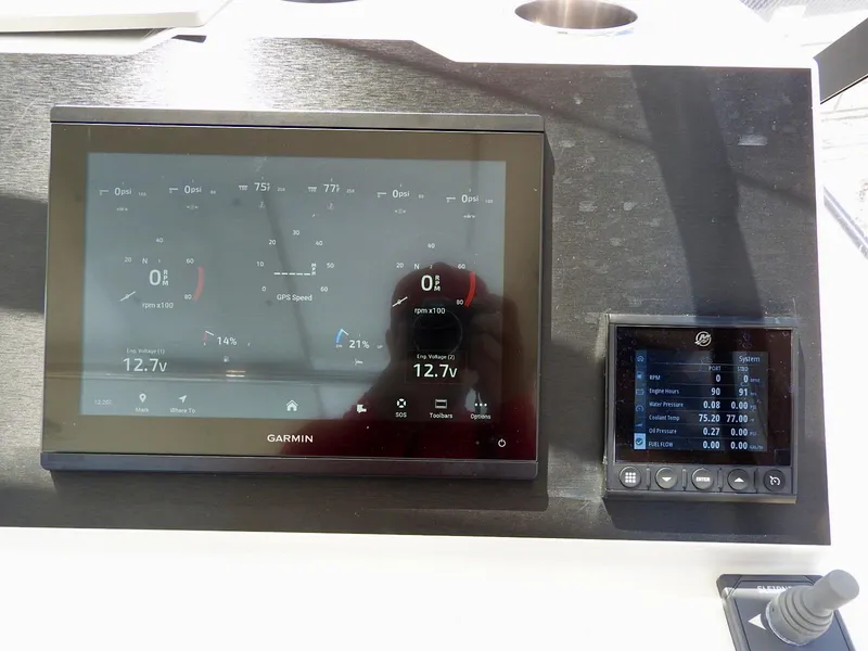Slide: The Image of Dashboard of 2023 Beneteau Flyer 9 SUNdeck with Garmin navigation display. - 23