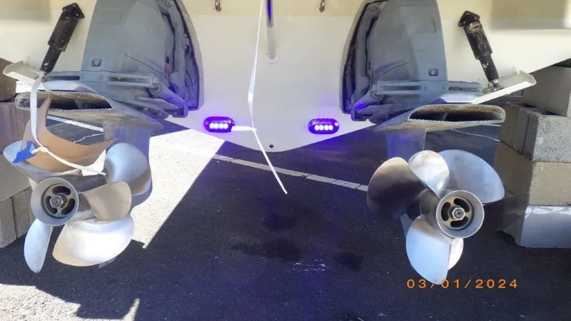 Slide: The Image of 2017 Chris-Craft Launch 28 boat propellers and underwater lights. - 23