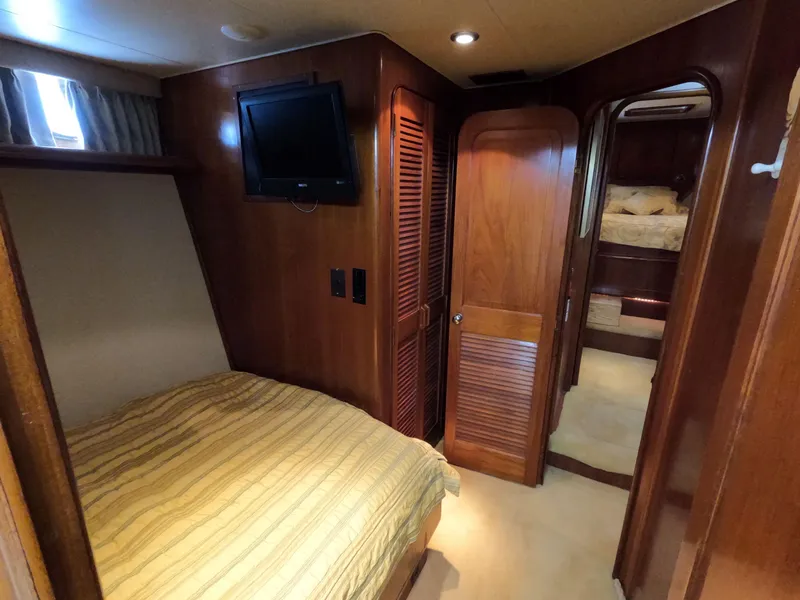 Slide: The Image of Viking Gulfstar 55 MY 1988 - 102