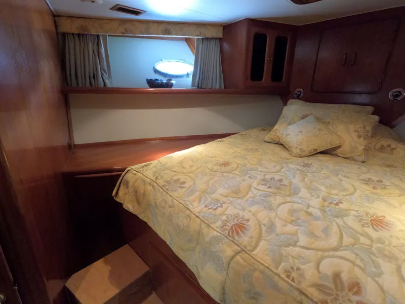 Slide: The Image of Viking Gulfstar 55 MY 1988 - 105