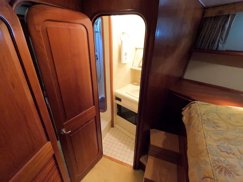 Slide: The Image of Viking Gulfstar 55 MY 1988 - 107