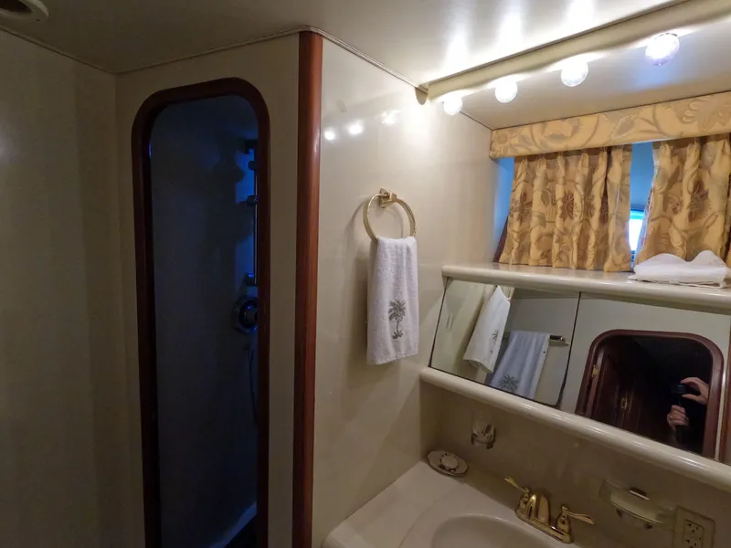 Slide: The Image of Viking Gulfstar 55 MY 1988 - 108