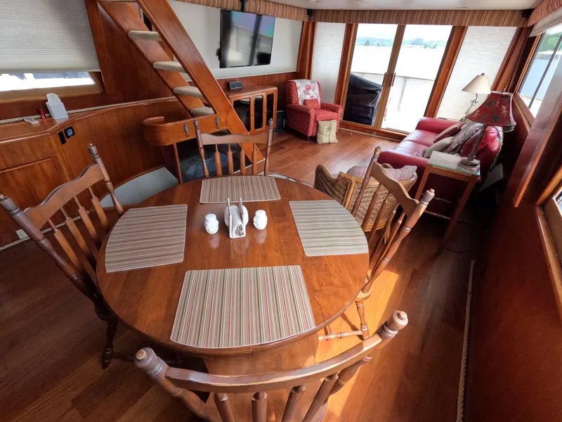 Slide: The Image of Viking Gulfstar 55 MY 1988 - 73