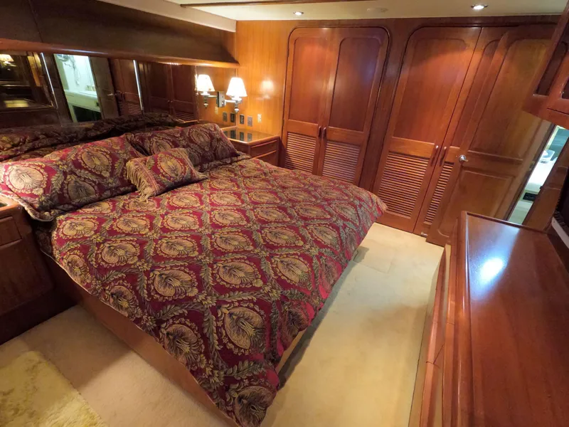 Slide: The Image of Viking Gulfstar 55 MY 1988 - 77