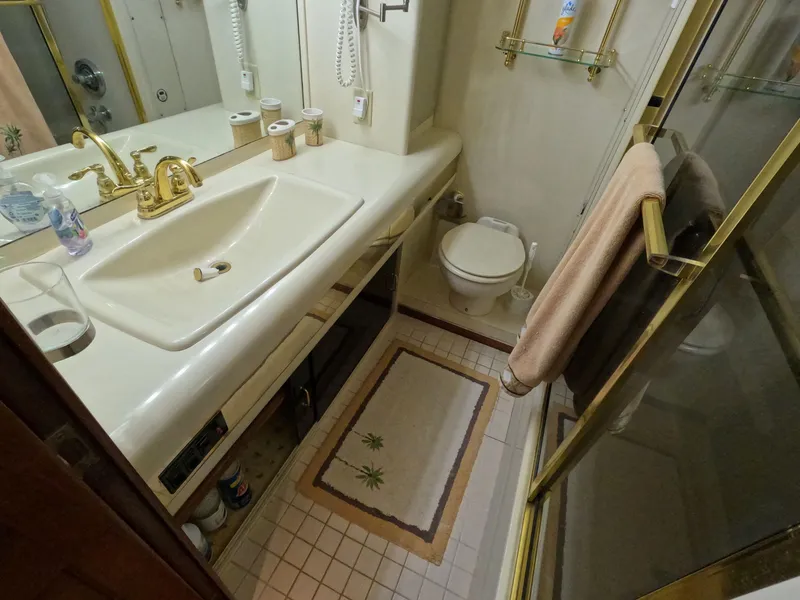 Slide: The Image of Viking Gulfstar 55 MY 1988 - 81