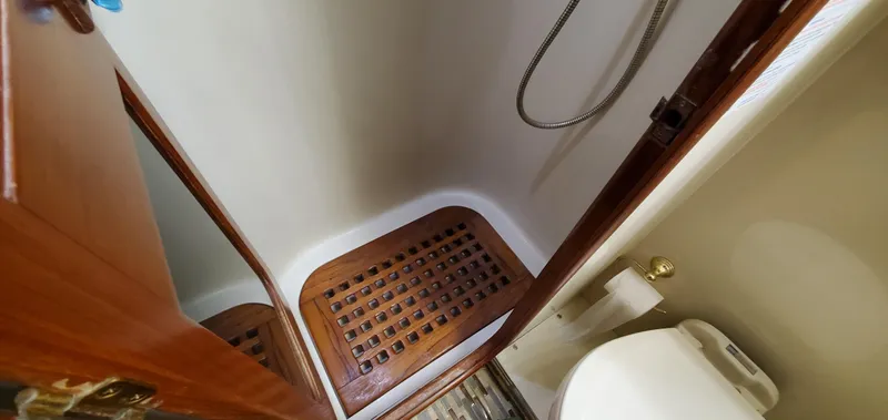 Slide: The Image of Viking Gulfstar 55 MY 1988 - 99