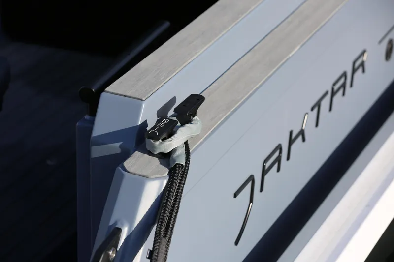 Slide: The Image of Jaktar J30 Black Vision 2026 - 62