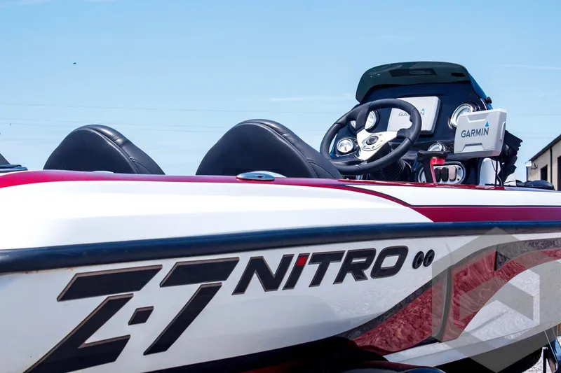 Slide: The Image of 2014 Nitro Z Series Z-7 boat with Garmin navigation, side view. - 12
