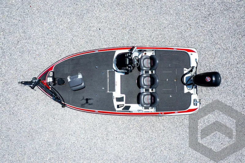 Slide: The Image of Overhead view of 2014 Nitro Z Series Z-7 fishing boat on textured surface. - 38