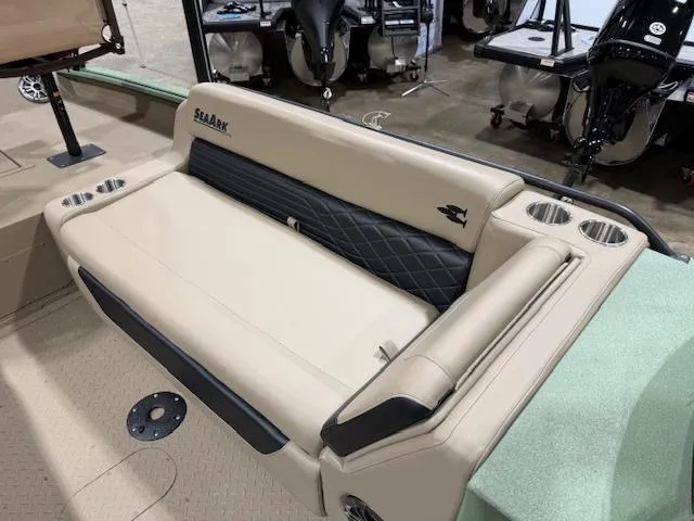 Slide: The Image of SeaArk Easy 200 / SUZUKI DF200 2025 - 15