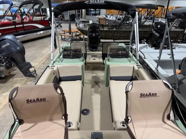 Slide: The Image of SeaArk Easy 200 / SUZUKI DF200 2025 - 25