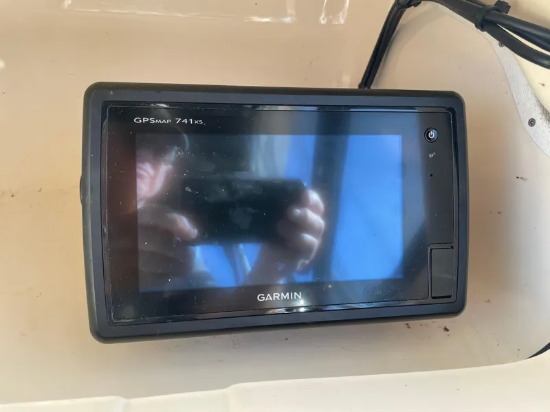 Slide: The Image of Garmin GPSmap 741xs on 2015 Grady-White Seafarer 226 boat dashboard. - 10