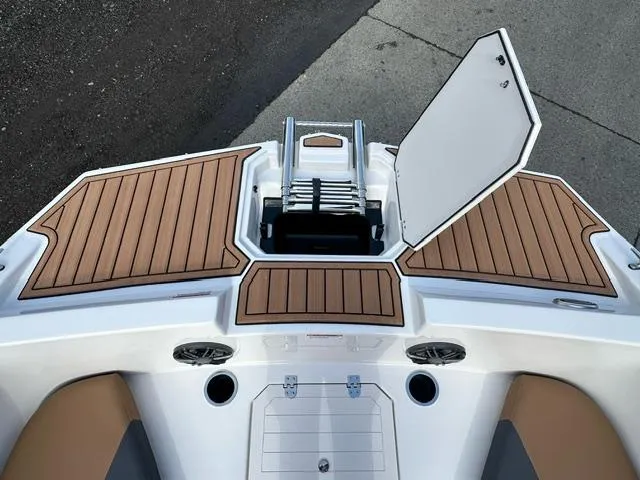 Slide: The Image of Starcraft SVX OB 171 2024 - 18