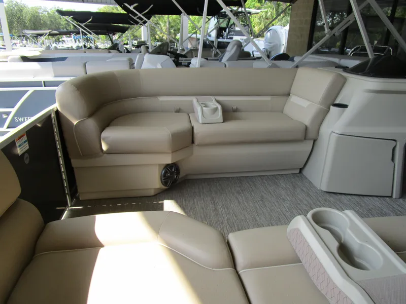 Slide: The Image of Sweetwater Xperience Cruise 2086 CXP 2025 - 4