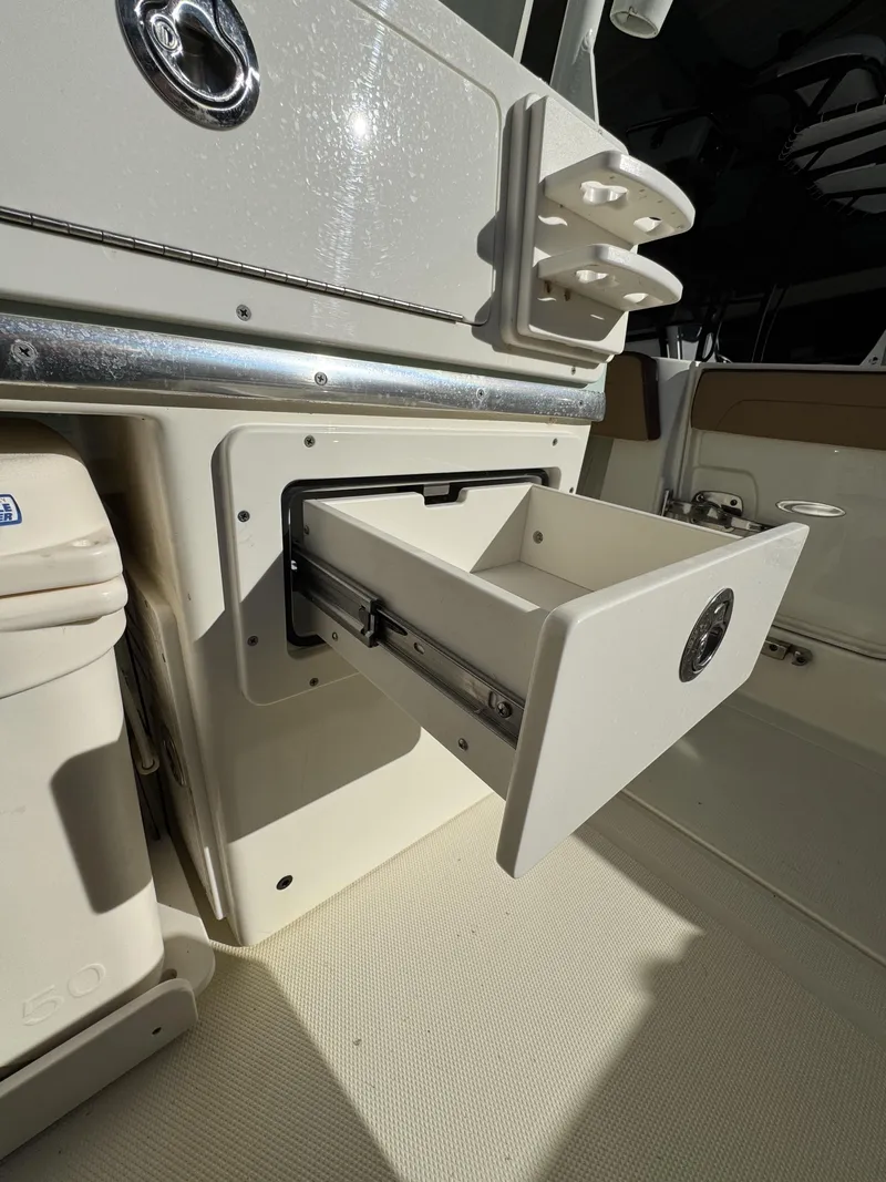 Slide: The Image of Cobia 265 Open Center Console 2025 - 14